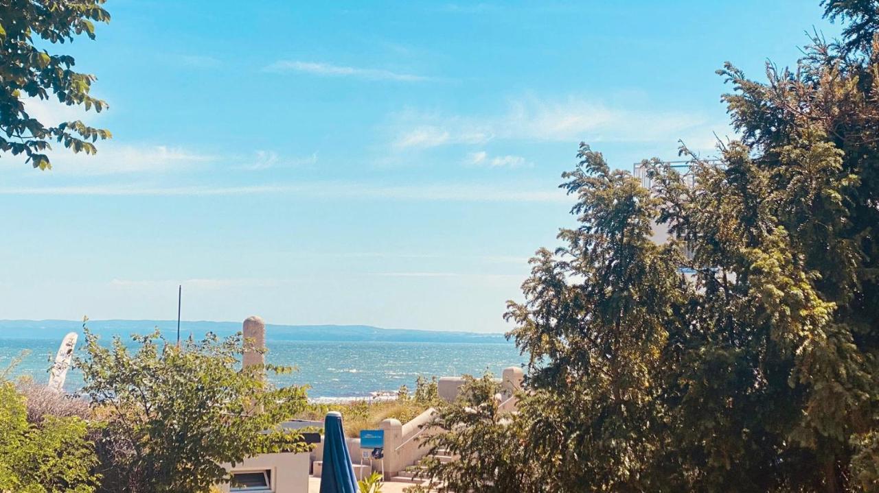 Haus Am Strand Juliusruh Bagian luar foto